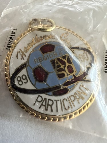 AYSO REGION 21 - 1989-90 PARTICIPANT MEDAL, HAWTHORN,CA - Picture 4 of 4
