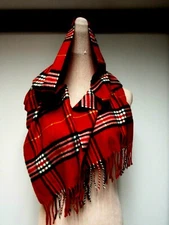 CROFT & BARROW Plaid Check 11 1/2 x 60 Long Scarf Fringe Reversible Red Black EU