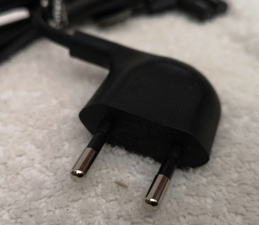 Samsung CBF-POWER CORD;DT,EU,ANGLE,2P(C7),250V 3903-001118 - New EU Plug - Image 3 of 4
