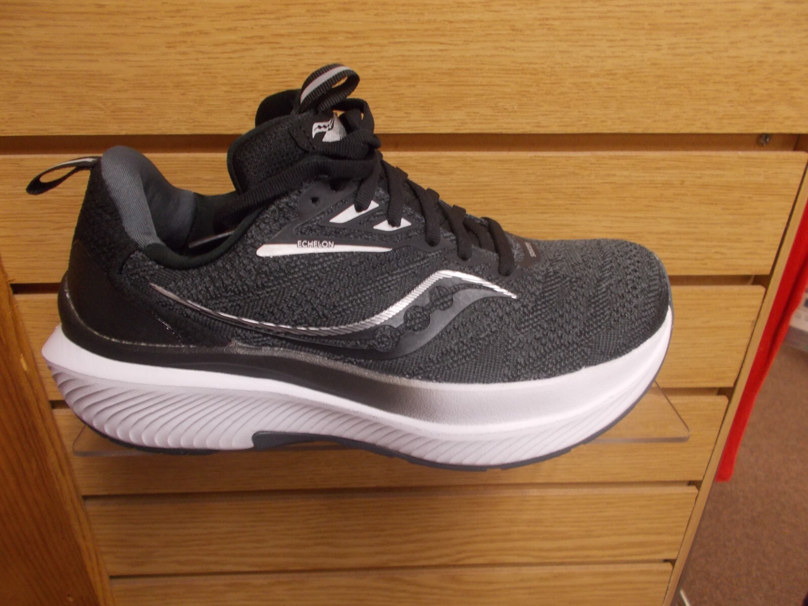 SAUCONYWOMEN'S ECHELON 9 RUNNING / WALKING  BLACK EXTRA WIDE 2E WIDTH  SIZE 8