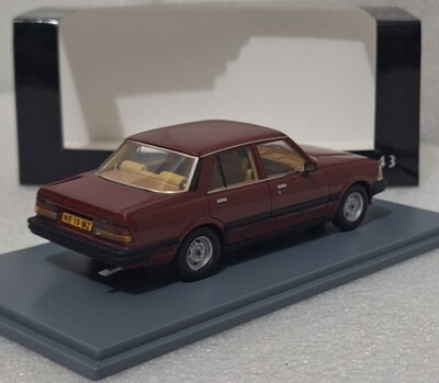 Mazda 626 MKI Sedan 4-Door 1980 Bordeaux 1:43 Neo 44010 Resin