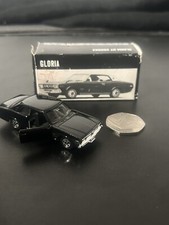 Nissan Gloria HT 2000GX  1st Anniversary Diecast R230 Vintage collectible 