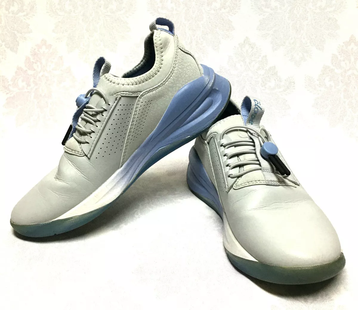Blue nursing hotsell shoes