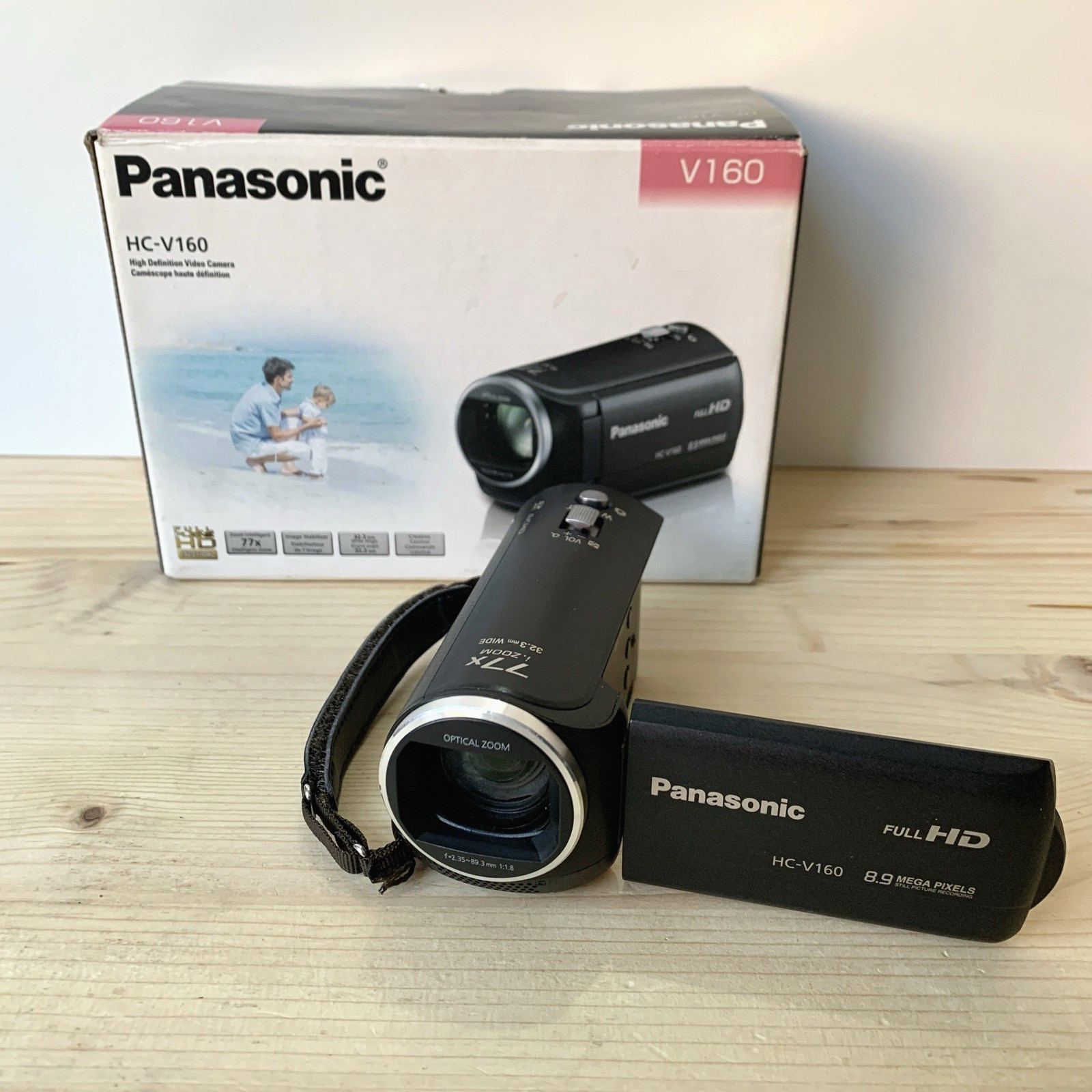 Videocamera compatta Panasonic HC-V160 38x zoom ottico video Full HD