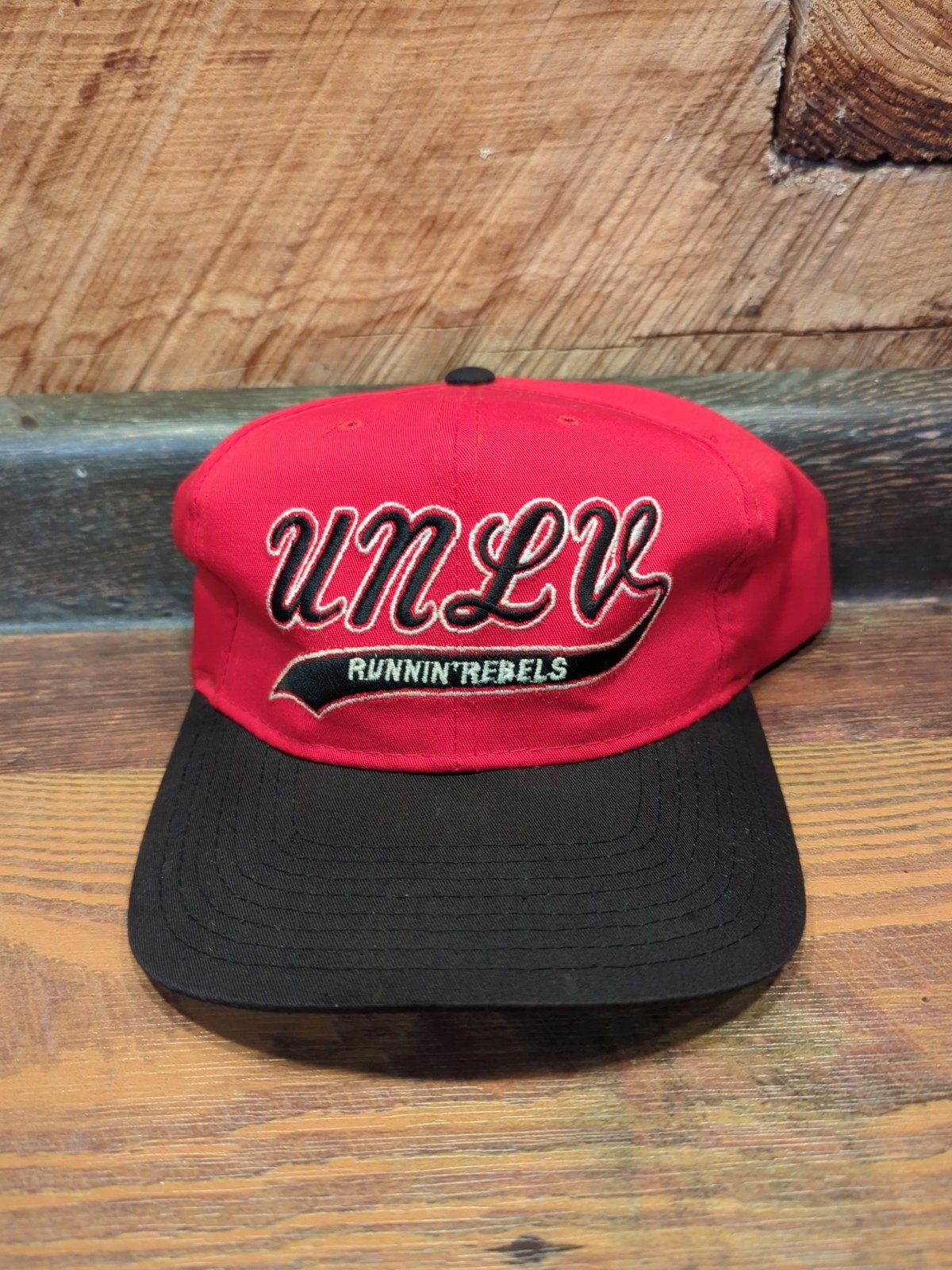 Vintage UNLV Runnin Rebels Snapback Starter Hat Cap Script Spellout