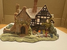 Lilliput Lane Anne of Cleeves  good Condition with Deeds And Box