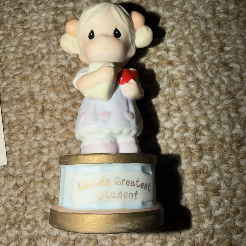 Precious Moments World's Greatest Student 491616 Girl Collectible Figurine PM11