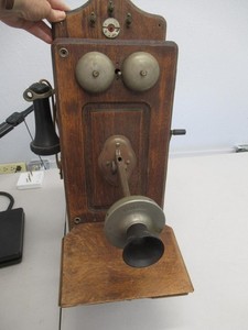 Antique Kellogg  Hand Crank Oak Case Wall Telephone kl