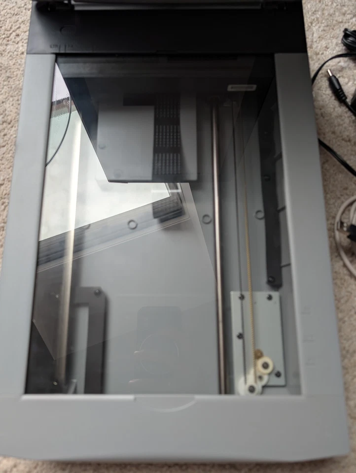 Canon CanoScan 8000F CCD Flachbettscanner A4 - Bild 2 von 4