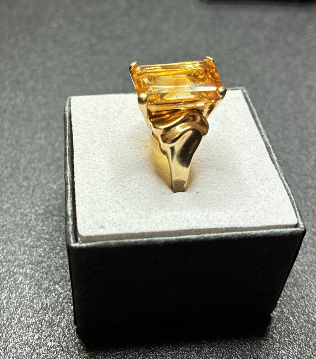 Solid 10K Yellow Gold Ring Emerald Cut Golden Cit… - image 2