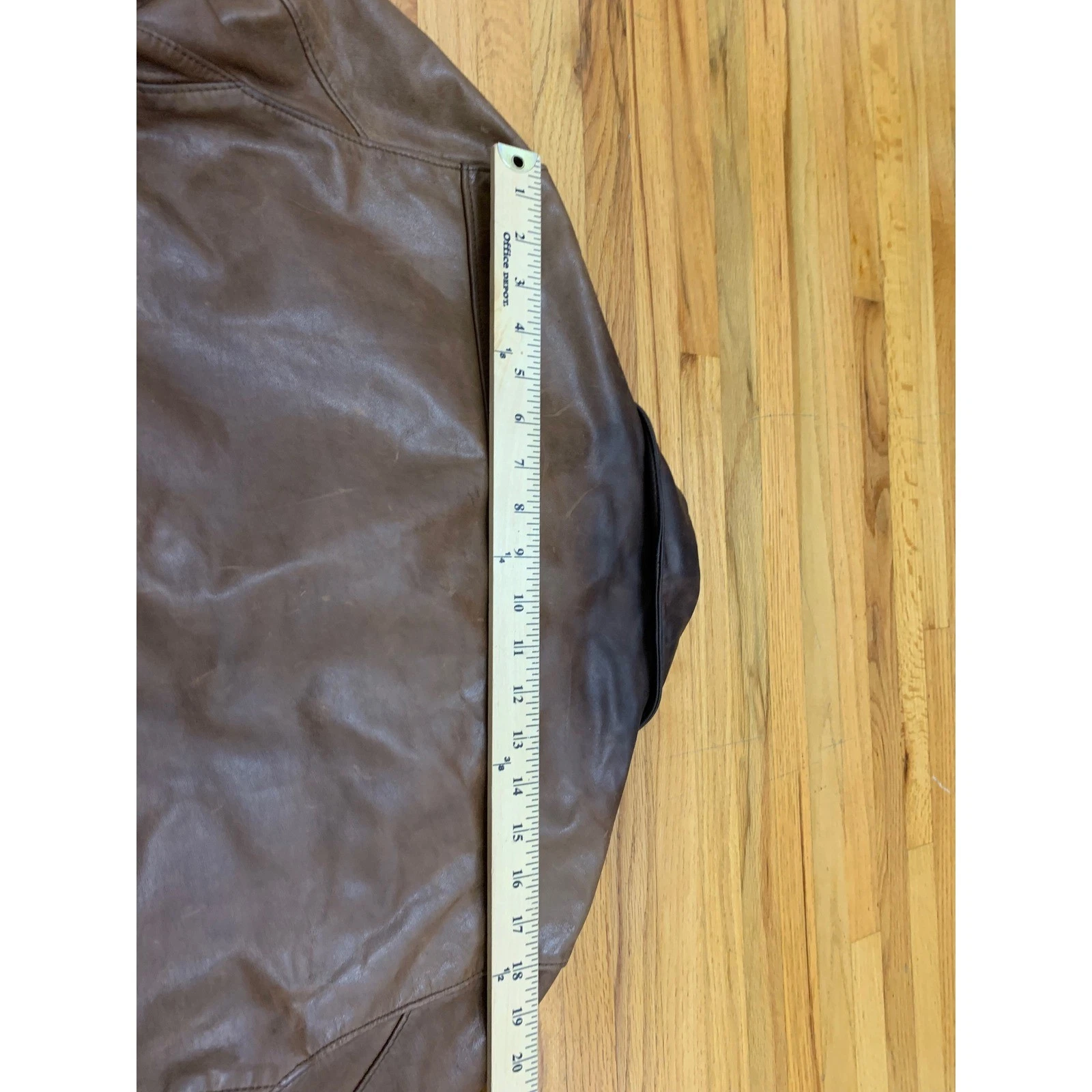 Overland Sheepskin Co. Men's Leather Bomber Flight Jacket Brown Size 42 image 9