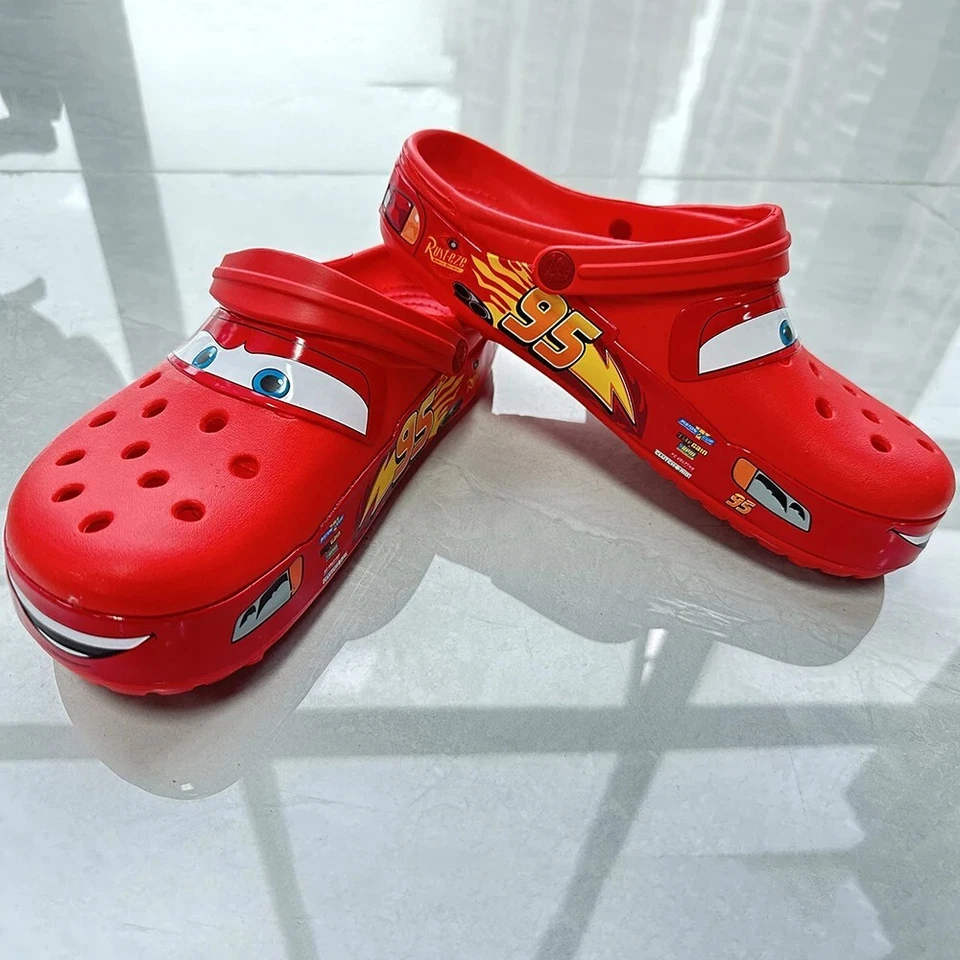 McQueen Crocs Clogs Unisex Kinder/Erwachsene Disney Cars Schuhe UK SCHNELLER VERSAND - Bild 4 von 4