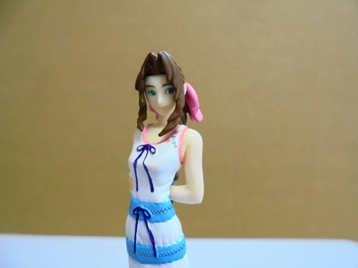 Final Fantasy 7 VII Potion Trading Arts Mini Figure set Zack Fair