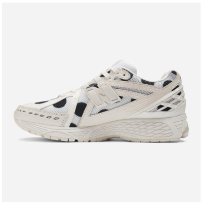 ★New Balance★ NBPDFS144W M1906REE WHITE NBPDFS144W_10 New Balance 1906R Sneaker in Silver Metallic and Sea Salt