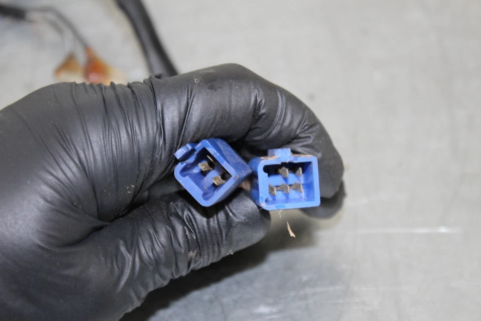 2001 99 99-02 Yamaha YZF-R6 YZFR6 Front Left Side Handlebar Clipon Clip On - Image 3 of 4