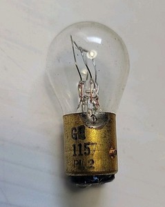 APPLIANCE SEWING MACHINE T8 vacuum 25T8 LIGHT BULB 25w Exit Sign (BA15D)