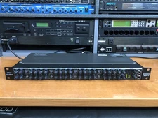 Samson SM10  10-Channel Rack Mount Stereo Line Mixer