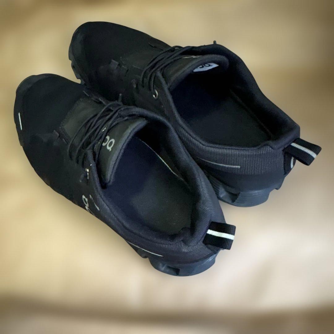 On Cloud 5 Waterproof Men's Sneakers Black 7.5 US, Lightweight, New image 3
