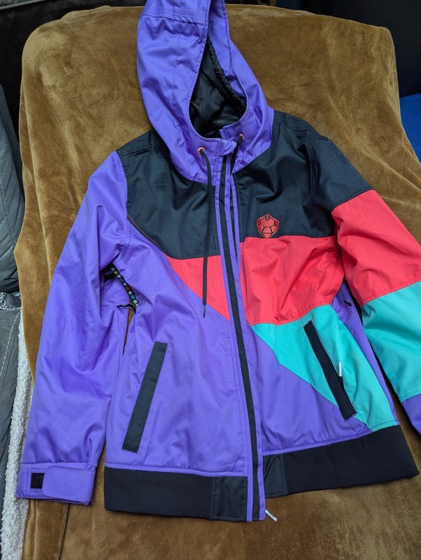 Nomis Hooded Ski Jacket Multicolor Large Wind-Resistant Zippered Pockets
