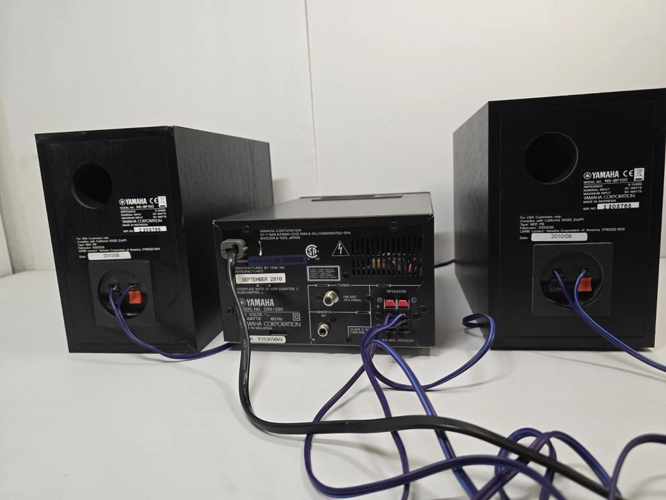 Yamaha CRX-330 Micro Stereo Receiver, FM / CD / USB / iPod Dock, NO Remote - image 4 of 4