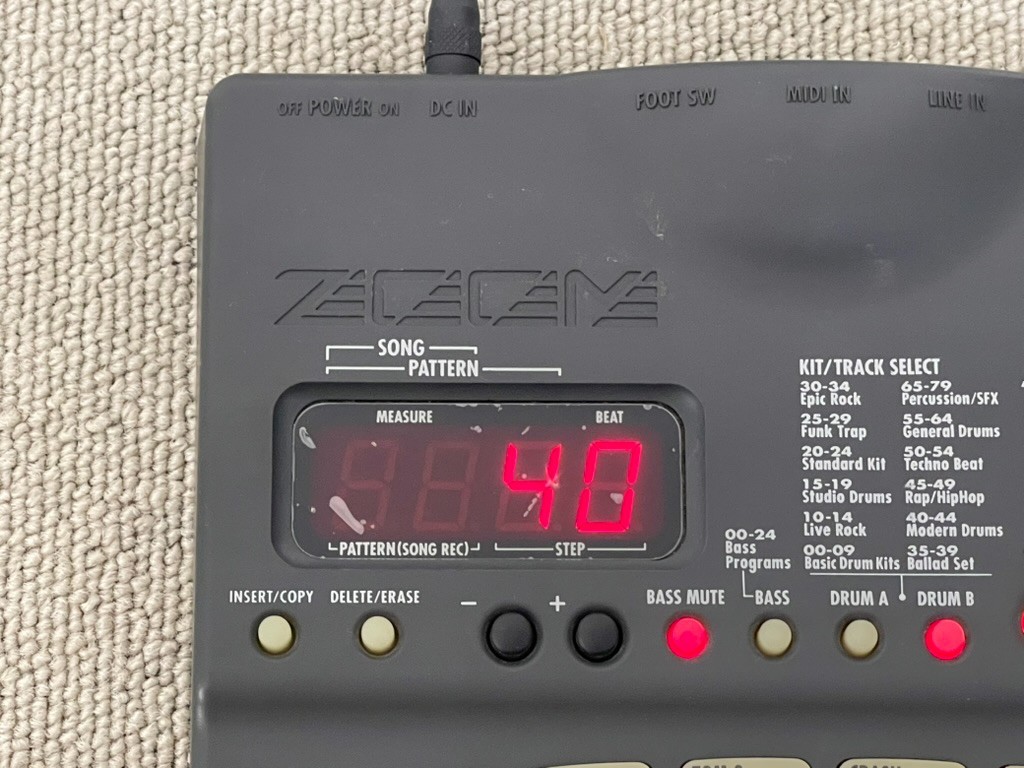 Zoom RhythmTrak 123 Rt-123 Drum Machine Bass Synth RT123