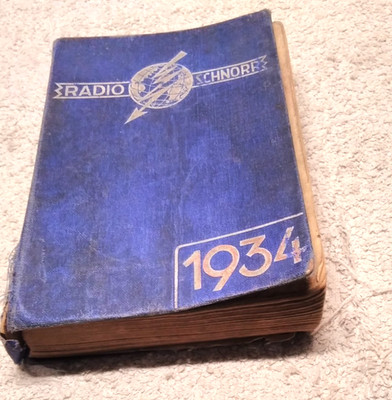 Alt  Katalog  Radio Schnorr mit 630 Seiten Radio  von 1934 Seltenes Sammlerstück