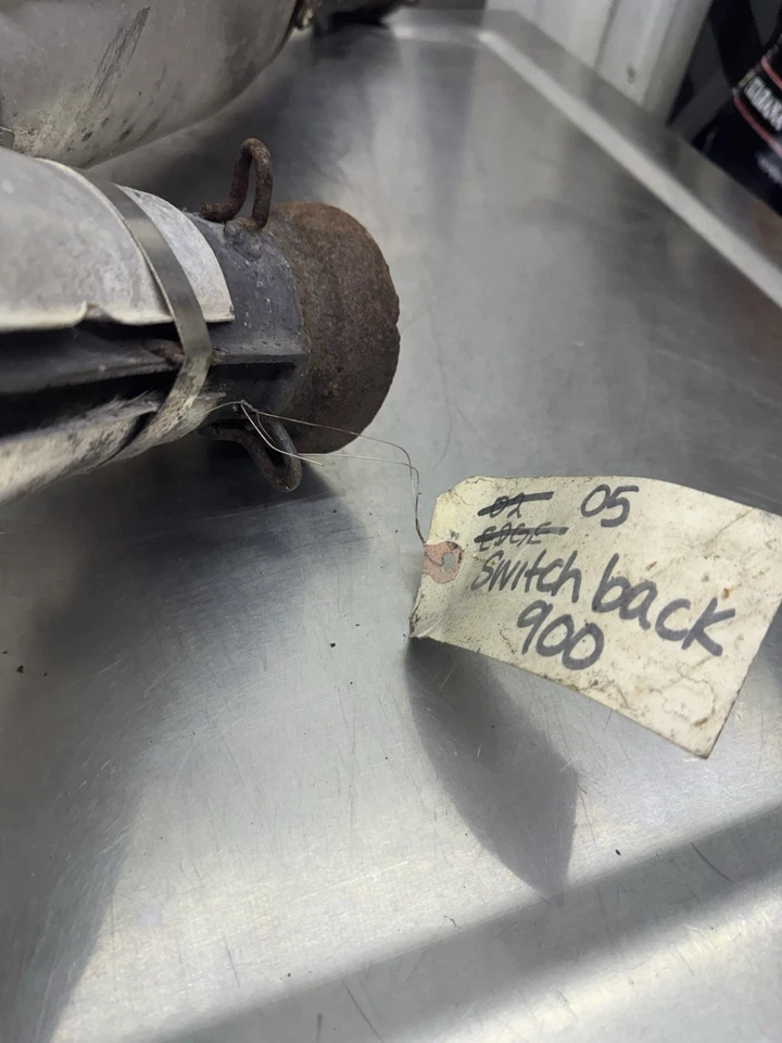 Tubo de escape afinado para moto de nieve Polaris 2006 fusión RMK Switchback 900 1261380 Foto 2 de 4