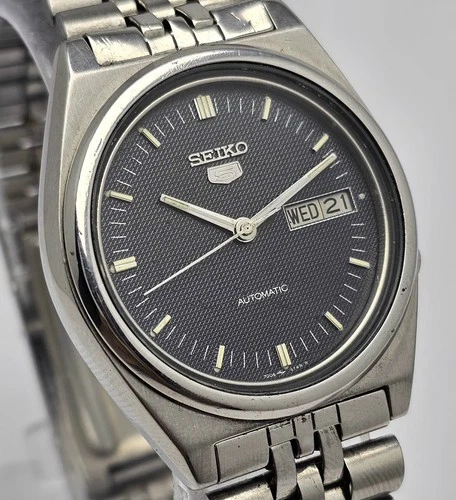 Seiko 5 Automatic 7009-3070 Day/Date Vintage Men’s Watch