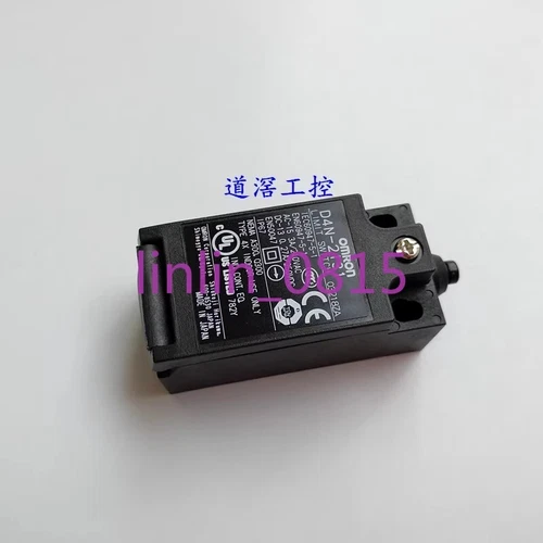 1Pcs New Omron limit switch D4N-2131