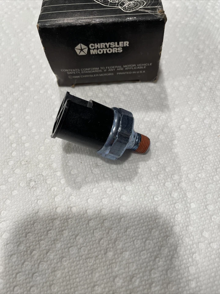 Interruptor de pressão de óleo NOS Mopar 4186353 1978-89 Dodge Omni Plymouth Horizon fabricante de equipamento original - Imagem 2 de 3