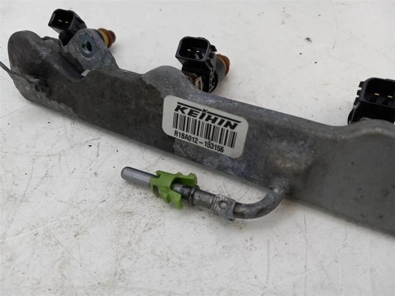 Honda HR-V 2016-2019 carril de inyección de combustible Foto 4 de 4