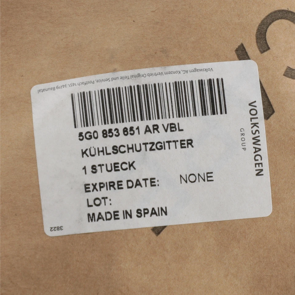 OEM NEW 2017 VW Volkswagen Golf Alltrack Grille Without Bi-Xenon Fog Lights - Image 3 of 3