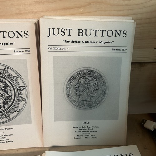 Just Buttons Magazines from 1968 Through 1973 Complete Run Of Years 72 Magazines - Picture 4 of 9