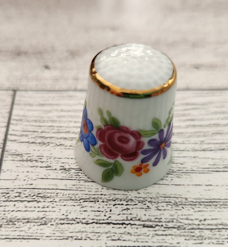 Vintage Summer Flowers Fine Porcelain Thimble W/Gold Trim Krautheim Selb Bavaria