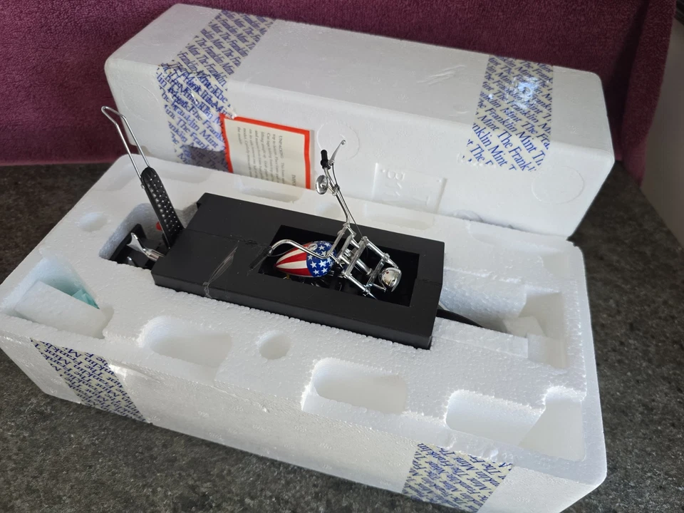 Franklin Mint Harley Davidson "EASY RIDER / CAPTAIN AMERICA" 1:10 L@@K - Image 3 of 4