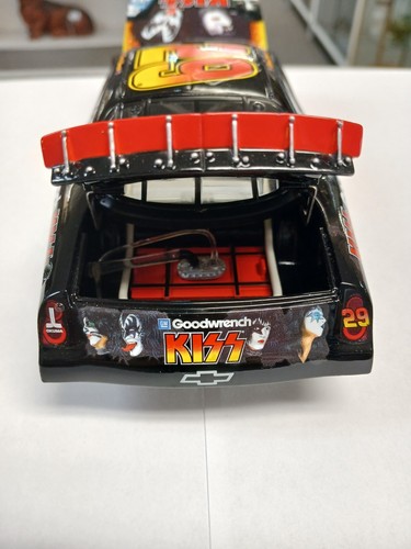 2004 Kevin Harvick KISS edition Diecast NASCAR 1/24 GM Dealers 1/1212 - Picture 7 of 18