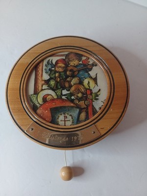 Vintage Reuge Music Box 1976 Christmas Wall Hanging Hummel Ave Maria Gounod