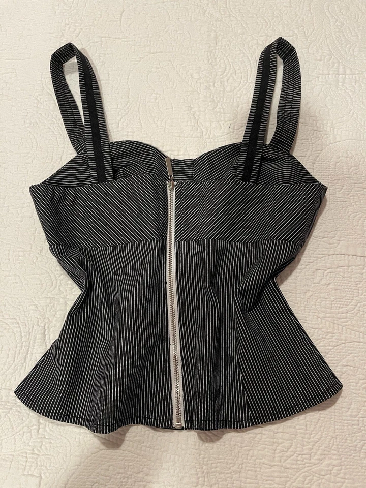 Top elástico vintage Y2K Babydoll rayas blancas y negras. Talla XS Foto 4 de 4