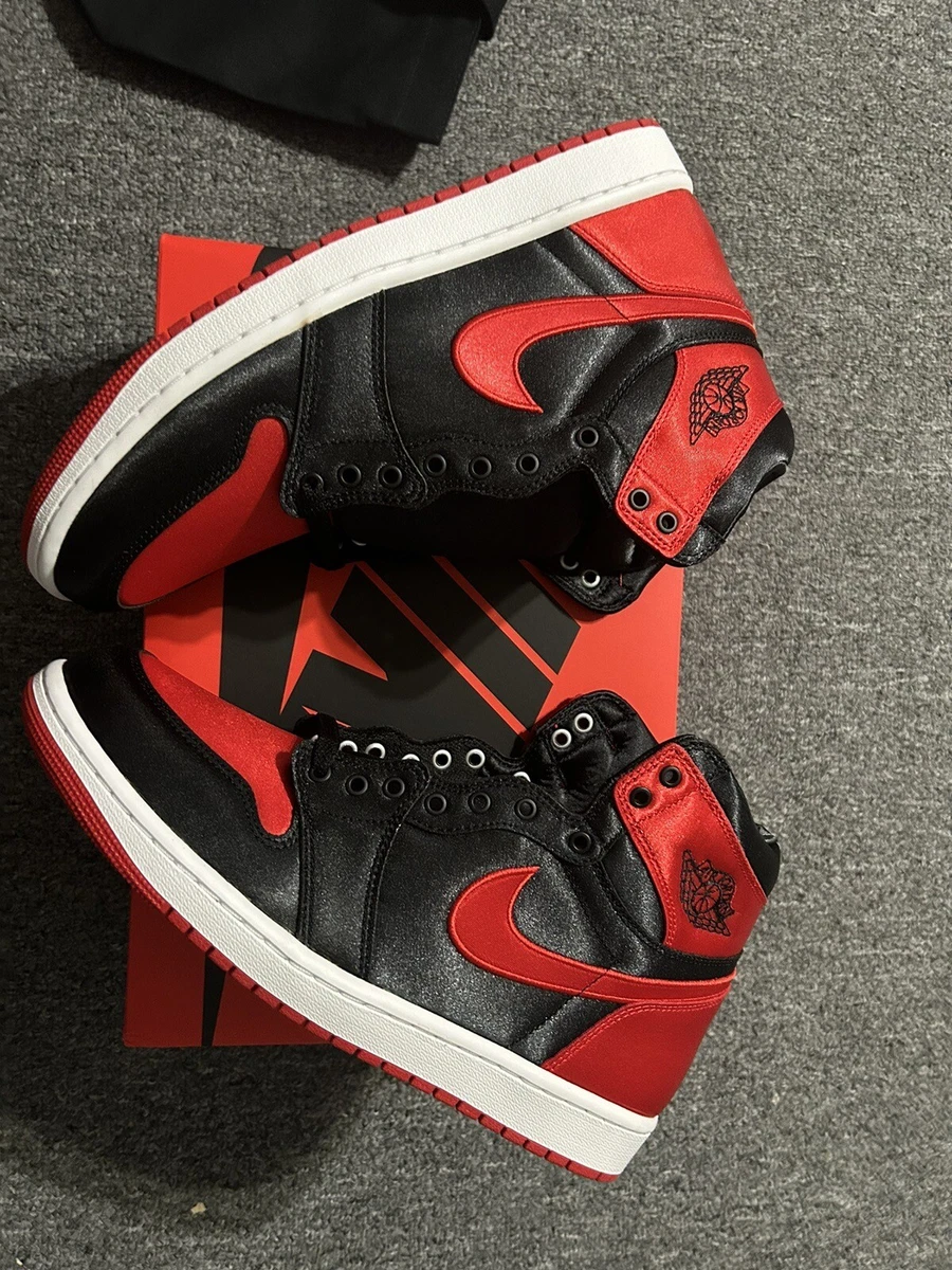 Air Jordan 1 High OG Satin Bred 