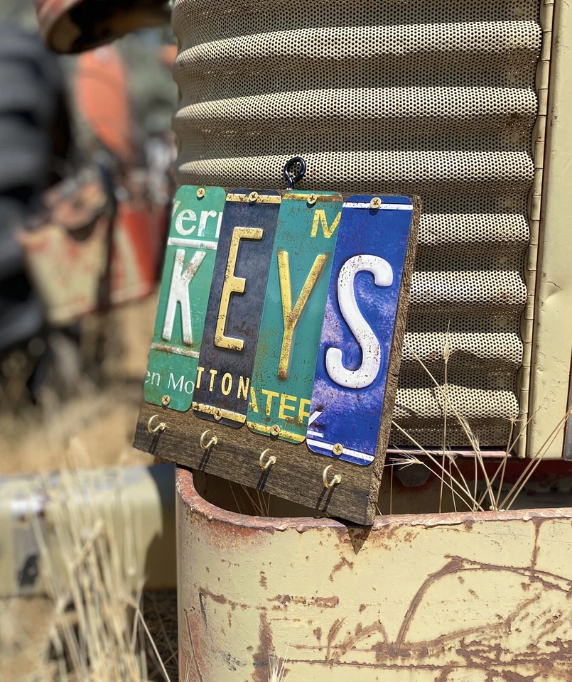 Key Holder Wall Mount Rustic Family Wall Decor Key - Image 2 of 4