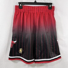 Chicago Bulls Mitchell Ness Hardwood Classics Size Small Fadeaway Swingman Short