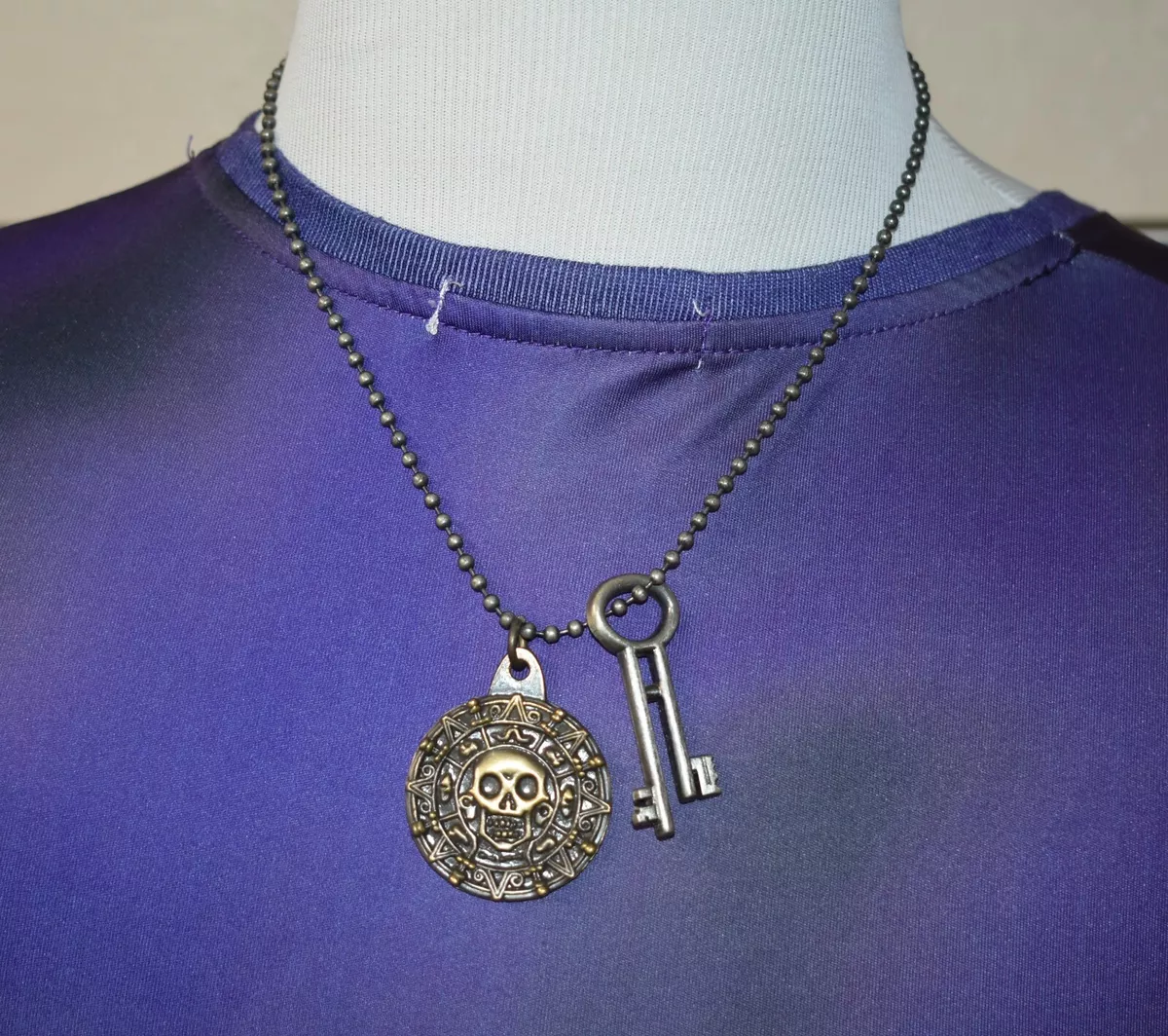 DISNEY THE PIRATES LEAGUE CARIBBEAN SKULL MEDALLION NECKLACE KEY SET RARE
