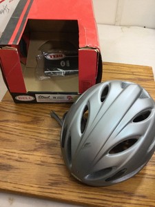 bell strut helmet