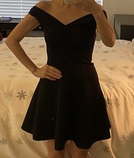 Guess black off the shoulder A-line dress size XS