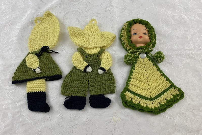 3 Vintage Handmade Crochet Potholders Doll Face Girl Sunbonnet Sue & Overall Sam