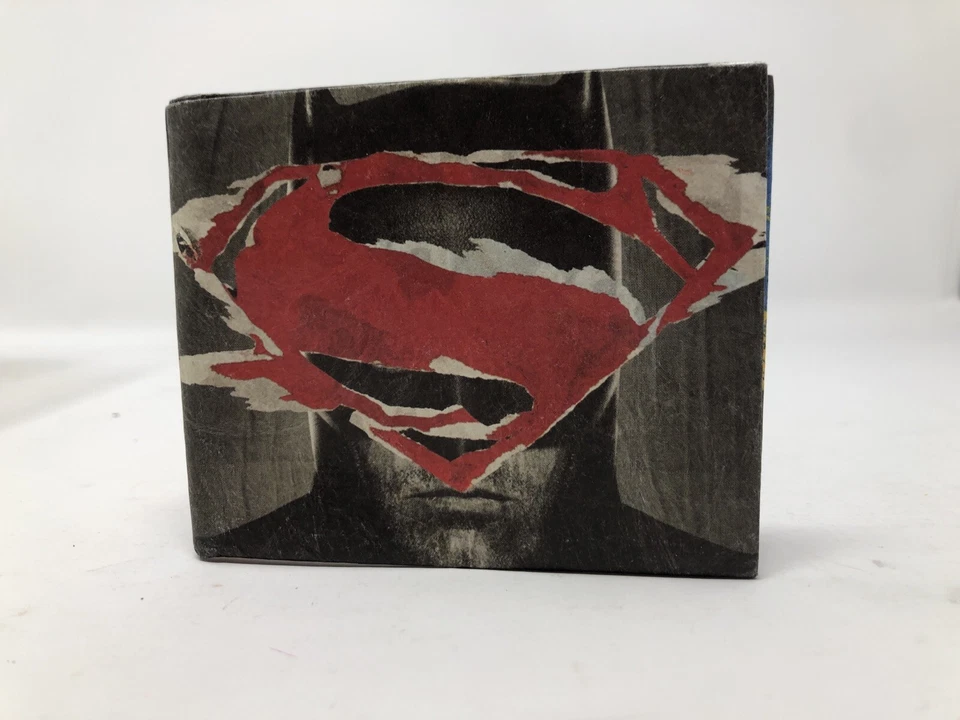 Batman Vs Superman Mighty Wallet By Dynomighty Design Lootcrate Exclusive - Image 2 of 4