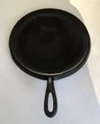 GRISWOLD Large Block Logo #9 Round Cast Iron Griddle No. 609 10.5”’