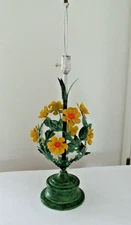 VTG.  Tole Flower Table Lamp Hand Painted Italian Style Metal Lamp w/Leaves
