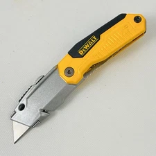 🌟DeWalt Folding Pocket Utility Knife Retractable Razor Blade Box Cutter, NICE!
