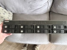 QNAP TS-859U-RP+ NAS No disks